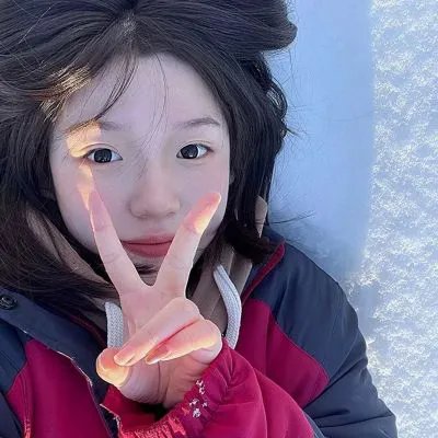 5个吓鬼的少年
